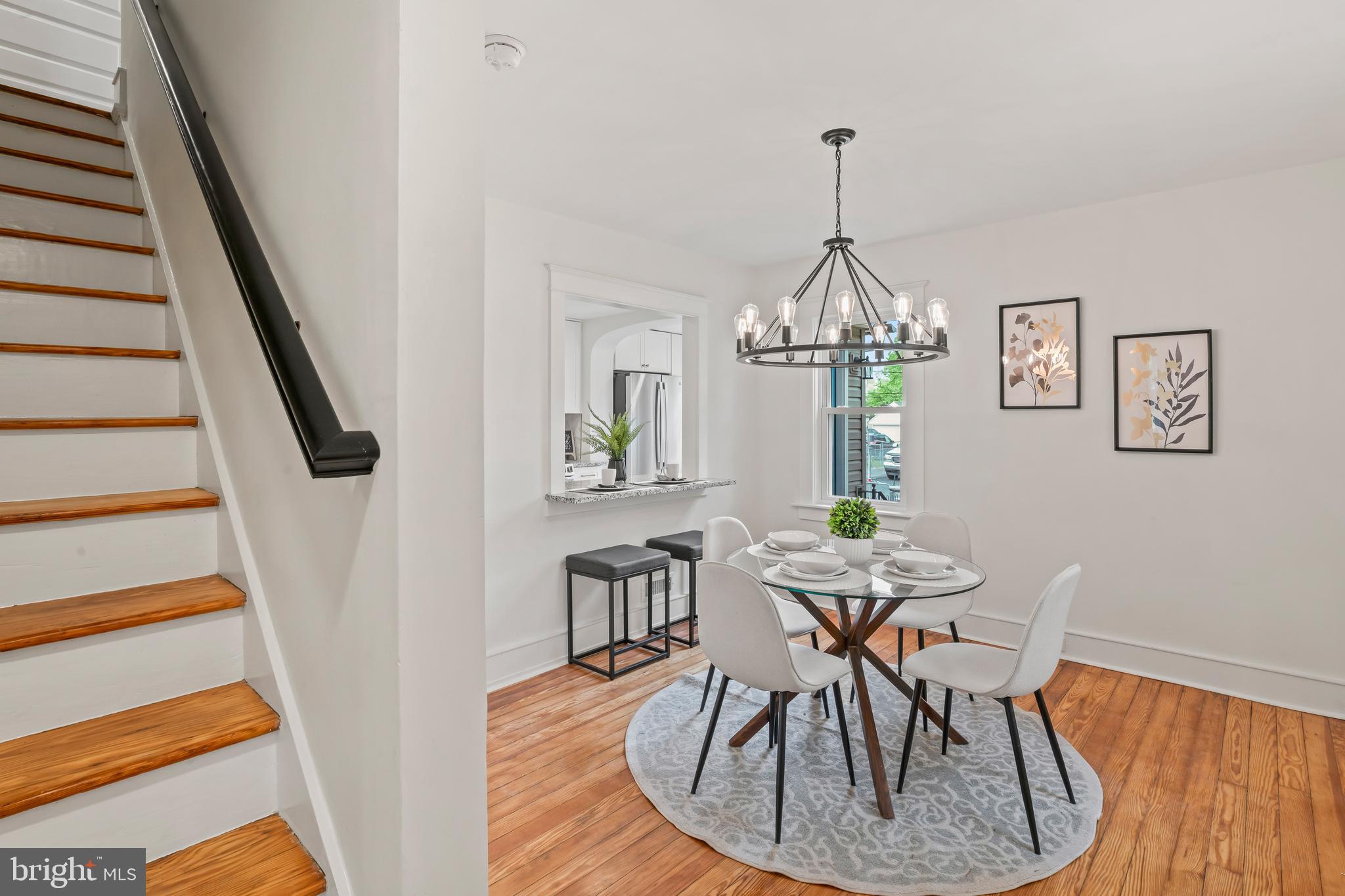 615 Jansen Ave