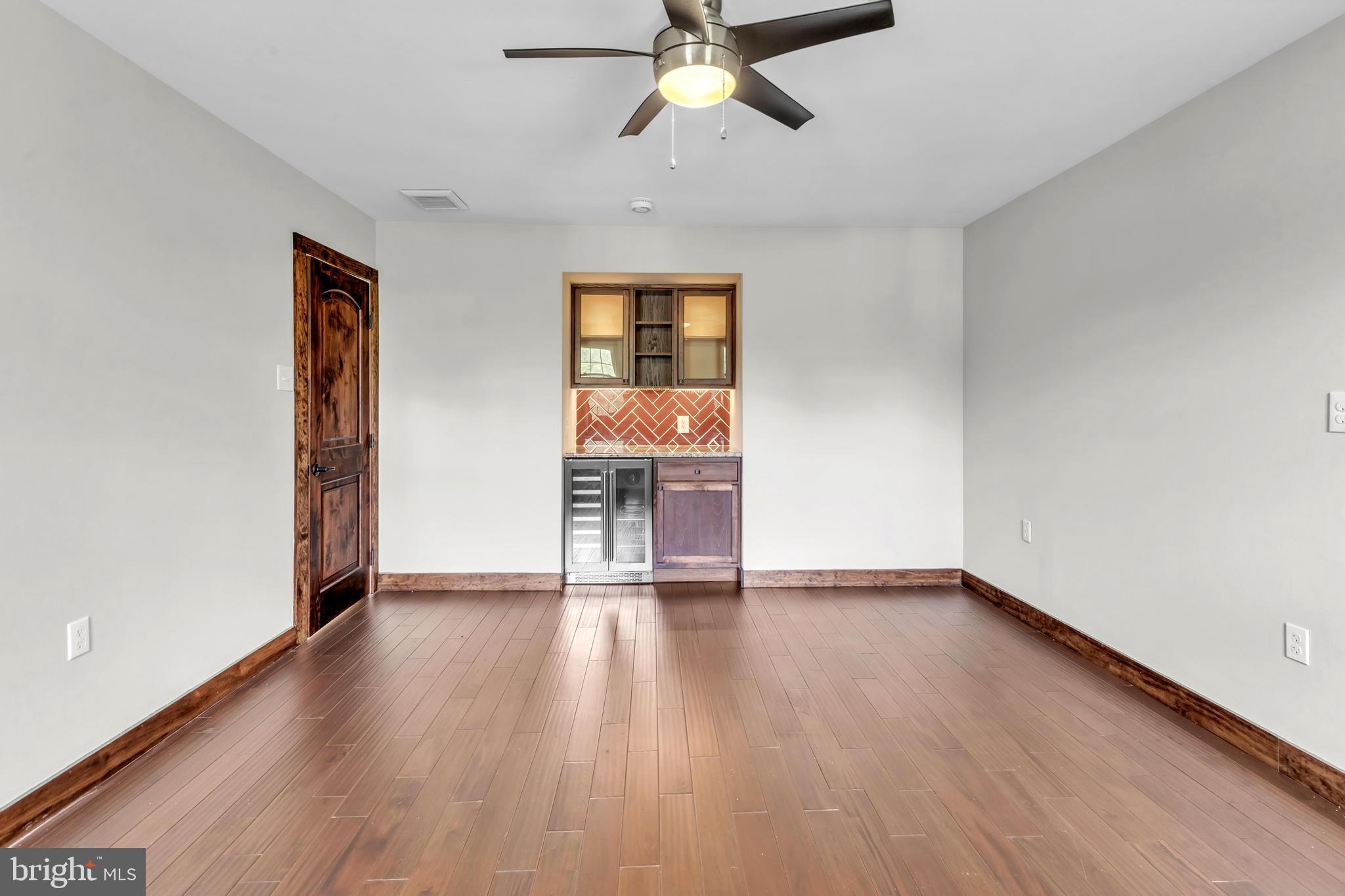 254 Old Gradyville Rd