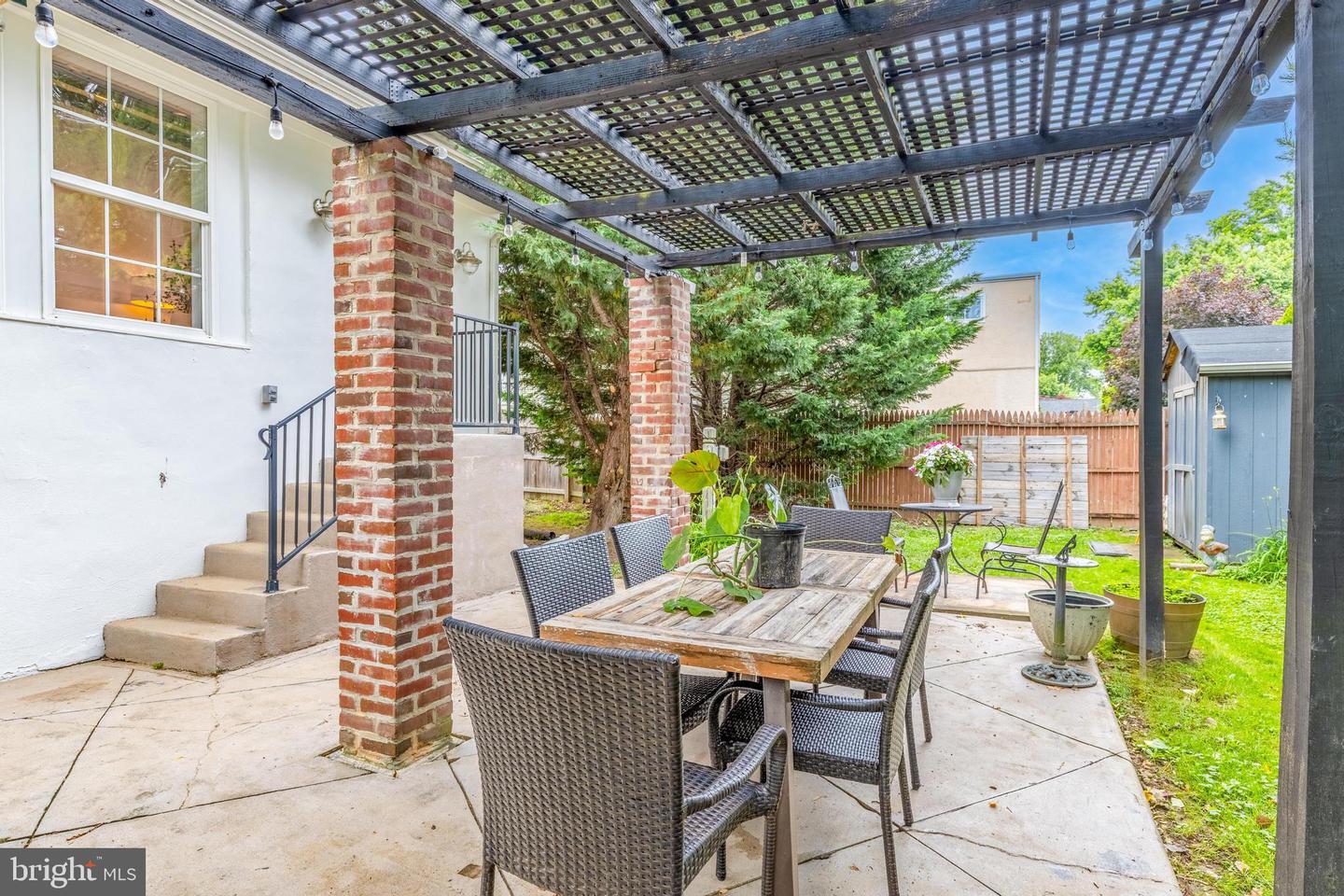 306 Gorsuch St #100