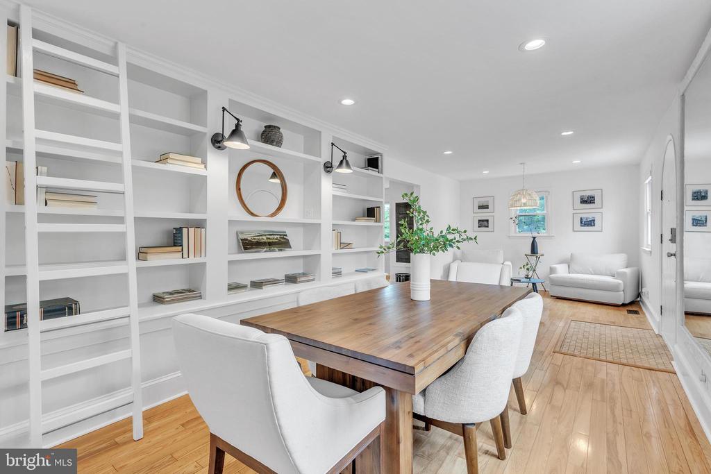 306 Gorsuch St #100
