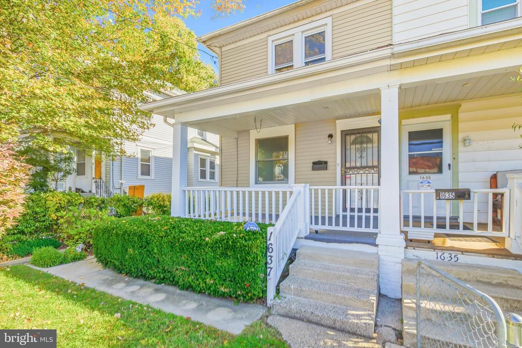 1637 HUDDELL