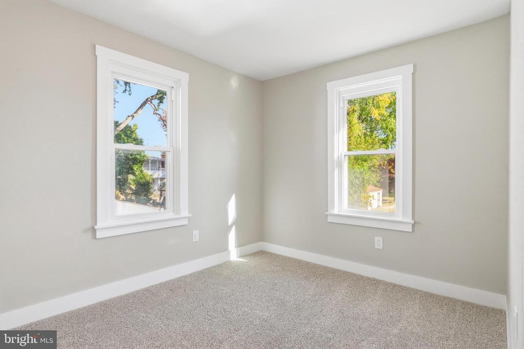 1637 HUDDELL