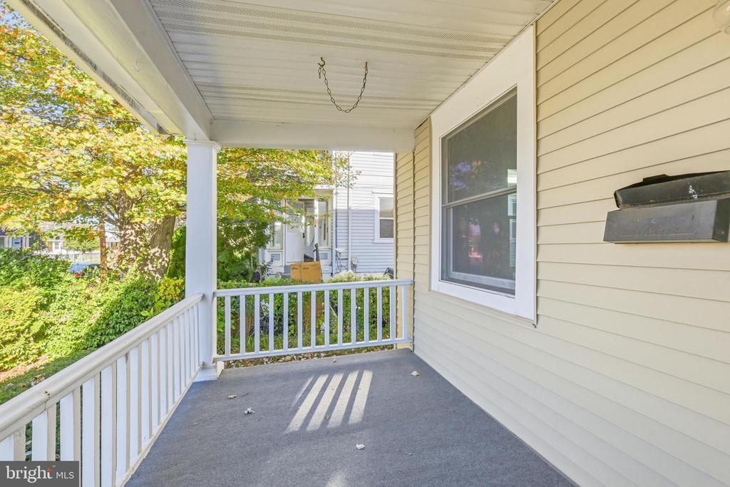 1637 HUDDELL