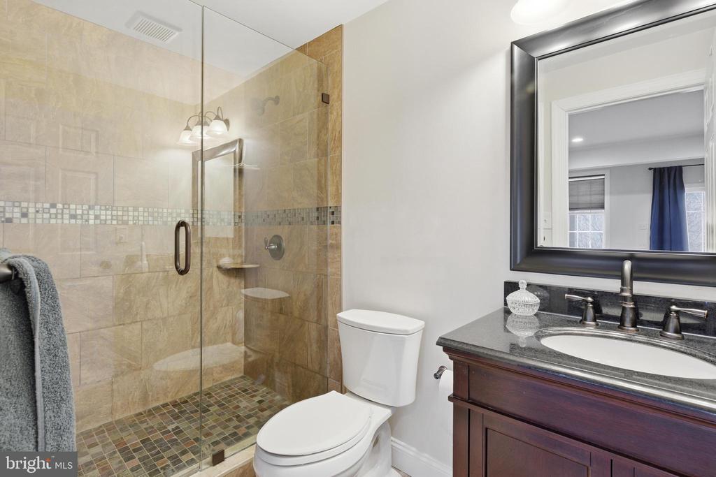 309 CORVUS CIRCLE