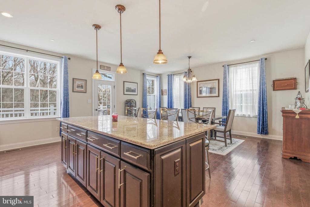 309 CORVUS CIRCLE