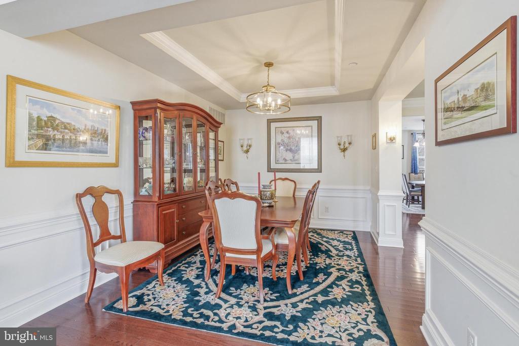 309 CORVUS CIRCLE
