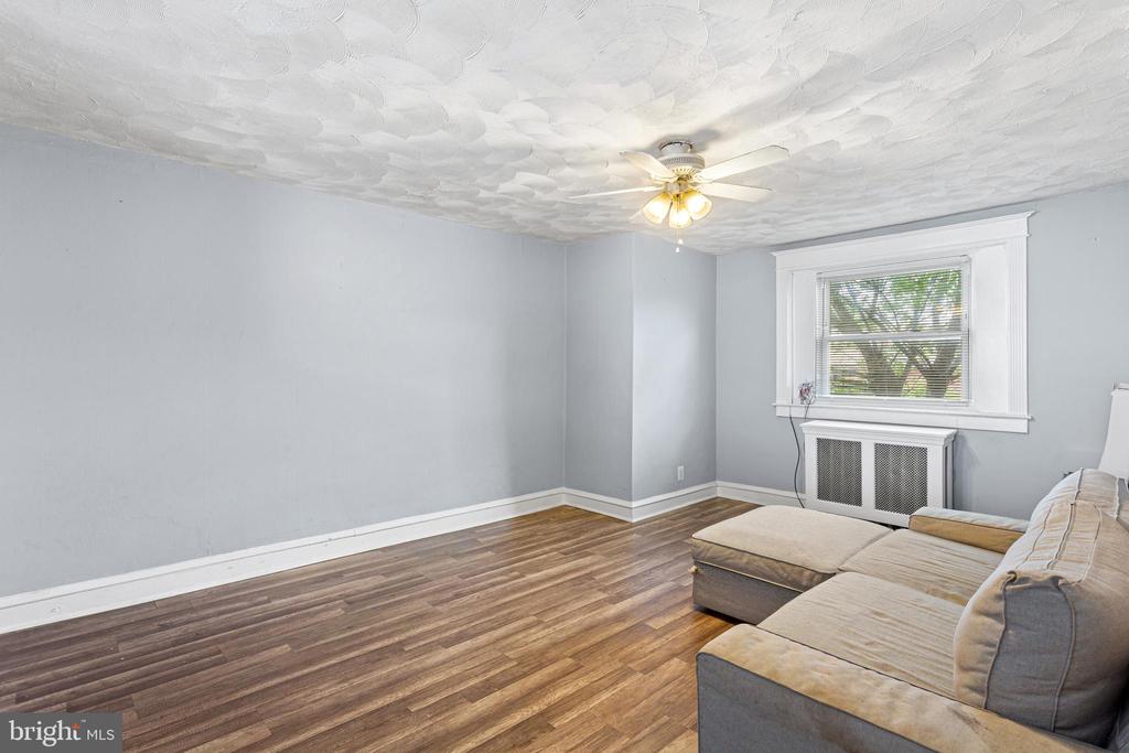223 LONG LANE