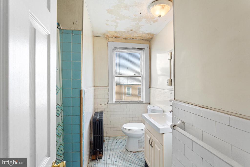 223 LONG LANE