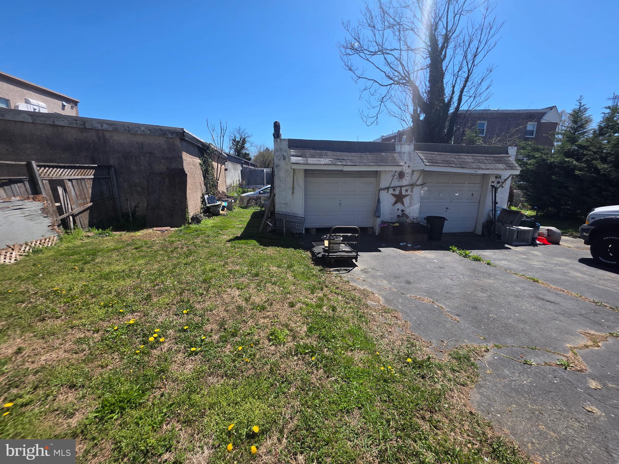 1245 E 11TH STREET