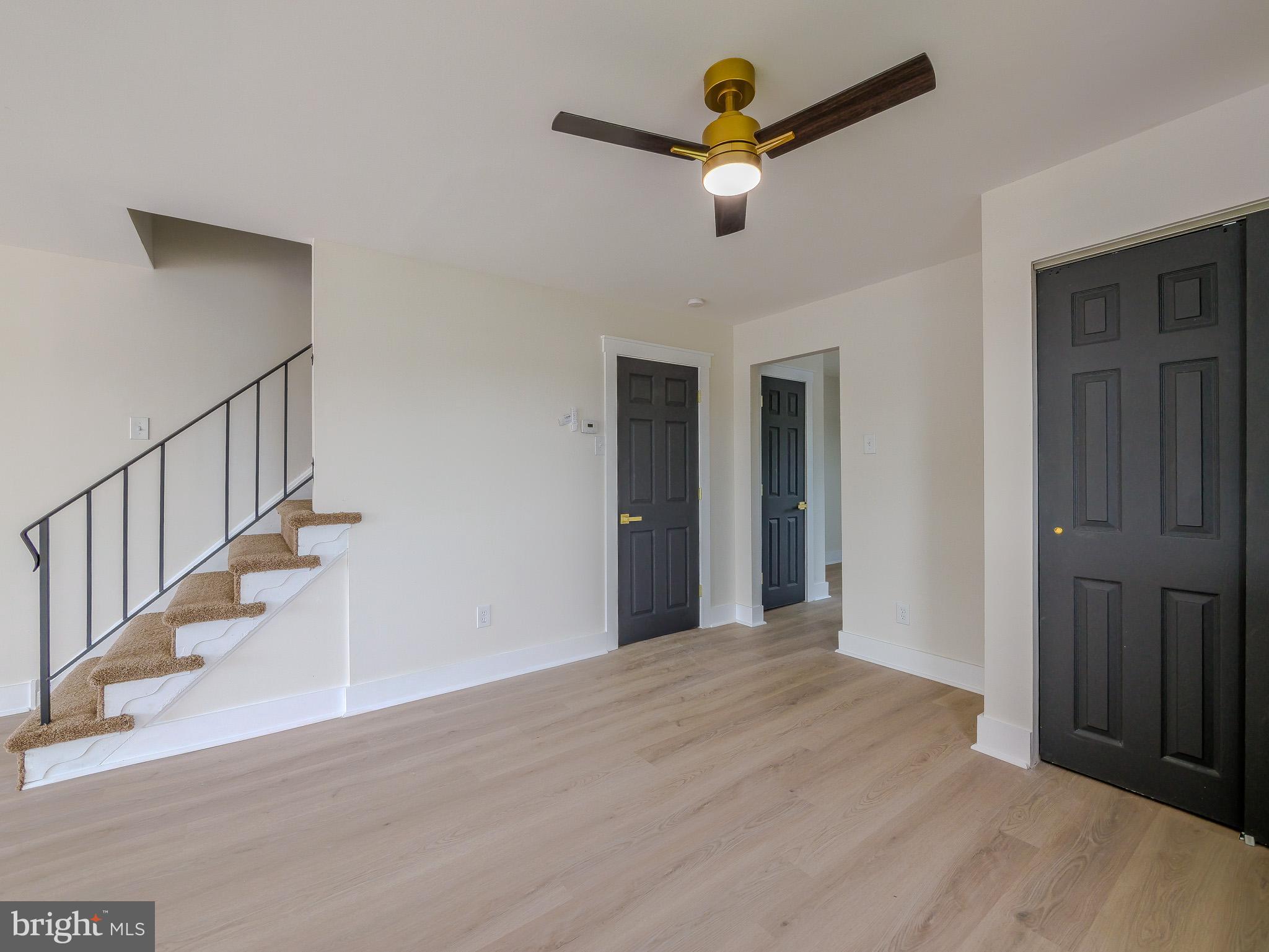 117 EAST LANE