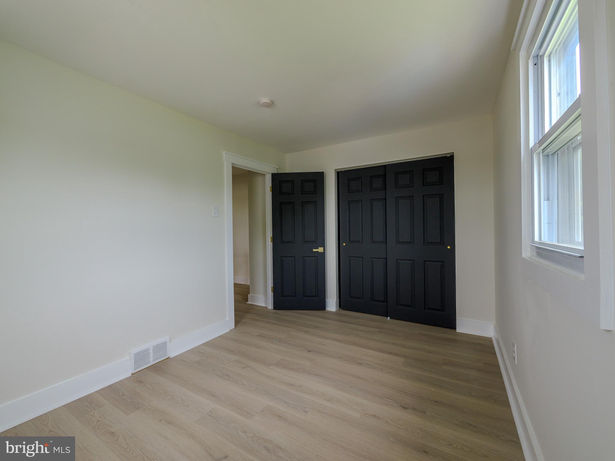 117 EAST LANE