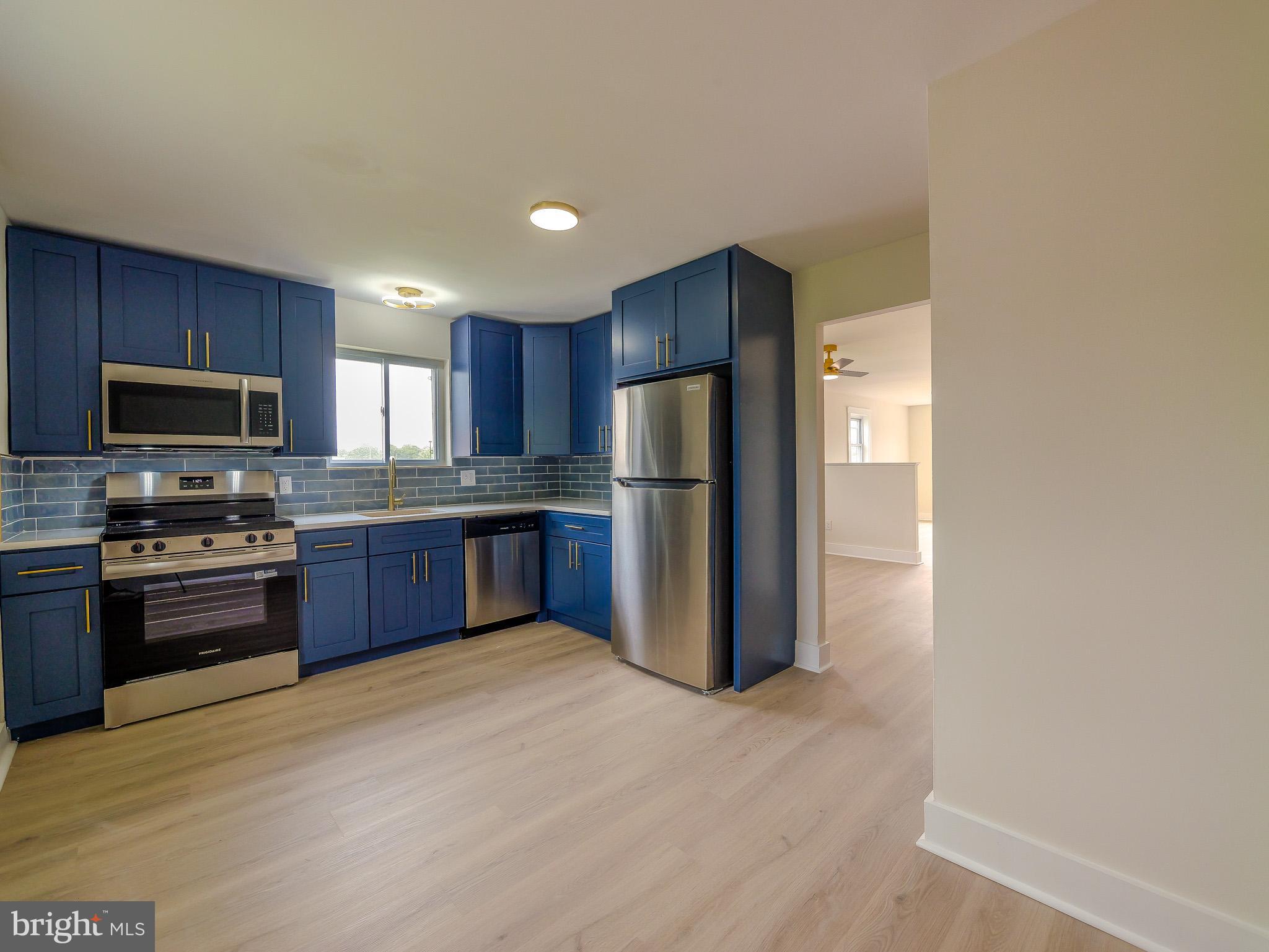 117 EAST LANE