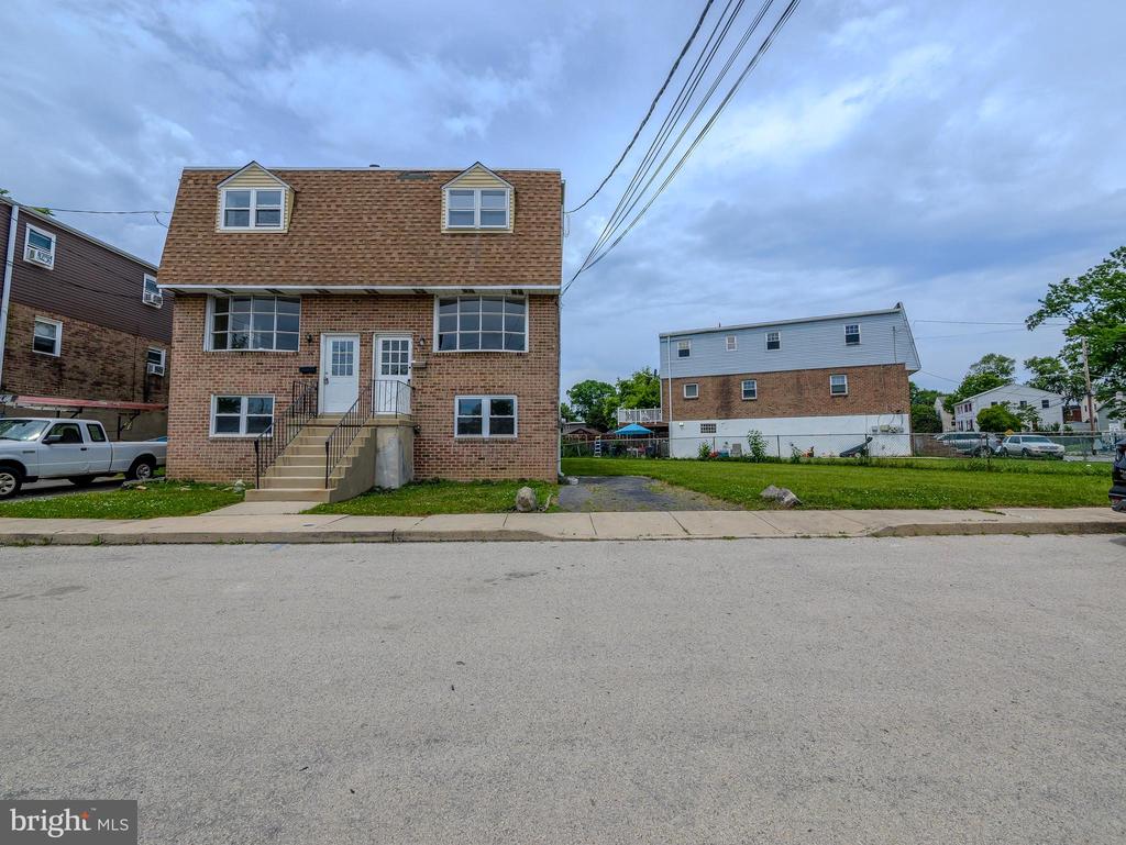 117 EAST LANE