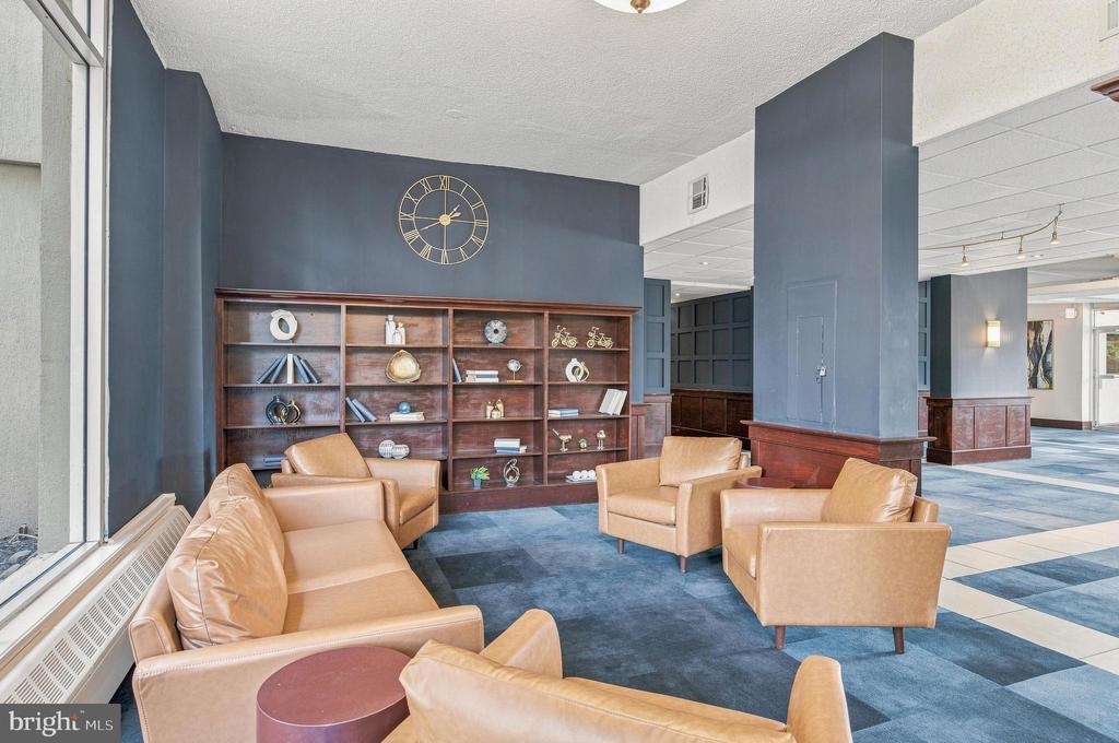 1030 LANCASTER Unit: 717