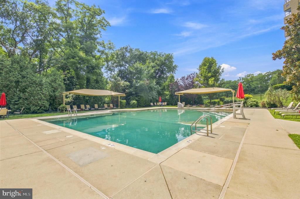 1030 LANCASTER Unit: 717