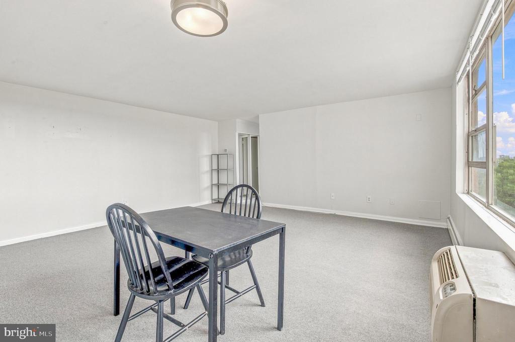 1030 LANCASTER Unit: 717
