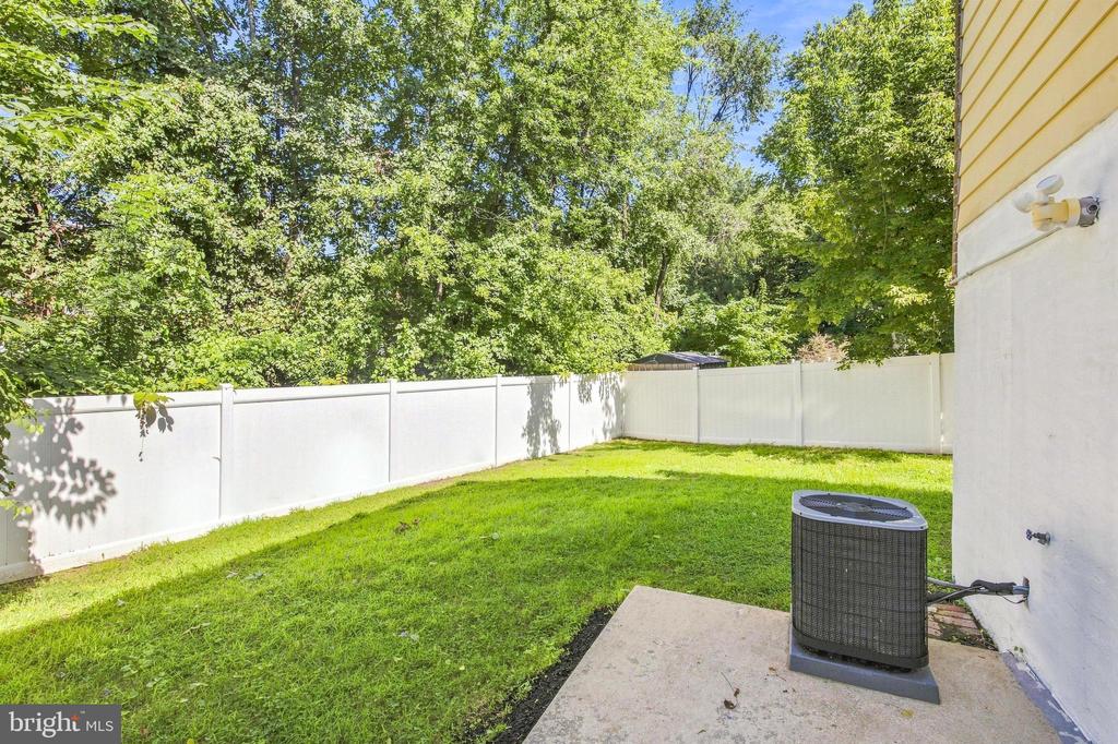 1512 ROOSEVELT DRIVE