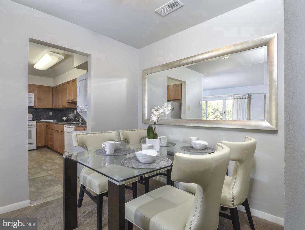 284 IVEN AVENUE Unit: 250-2A