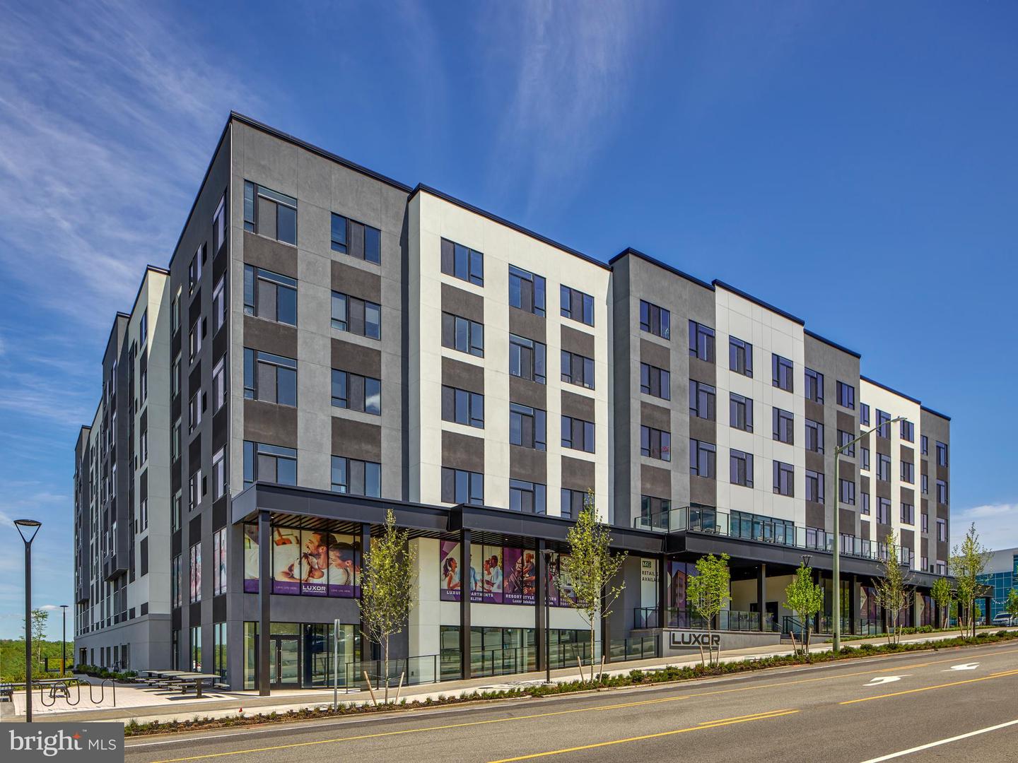 9 PRESIDENTIAL BOULEVARD Unit: 2B/2BA