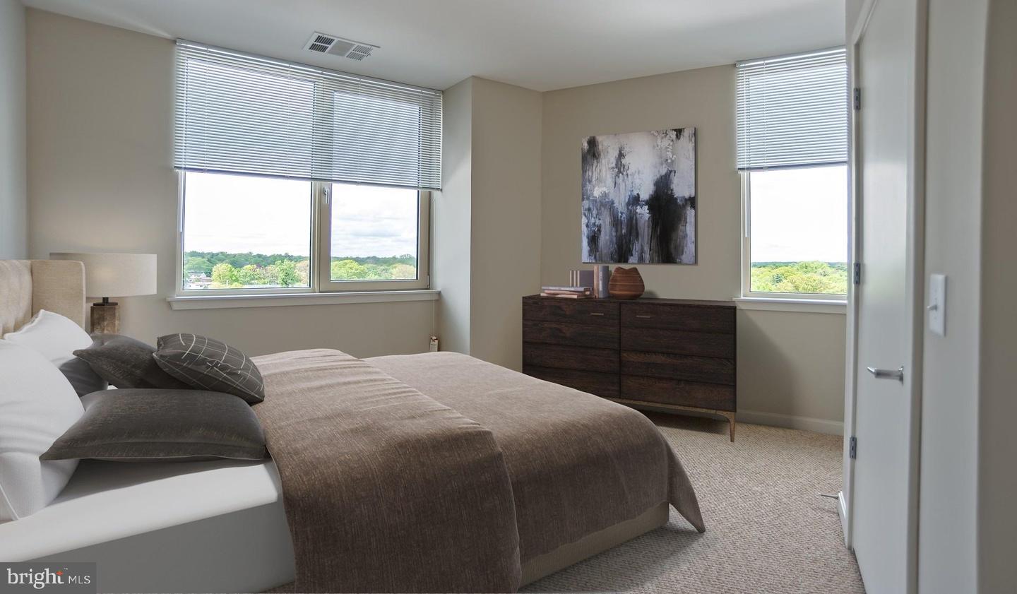 24 CRICKET AVENUE Unit: 1B-616