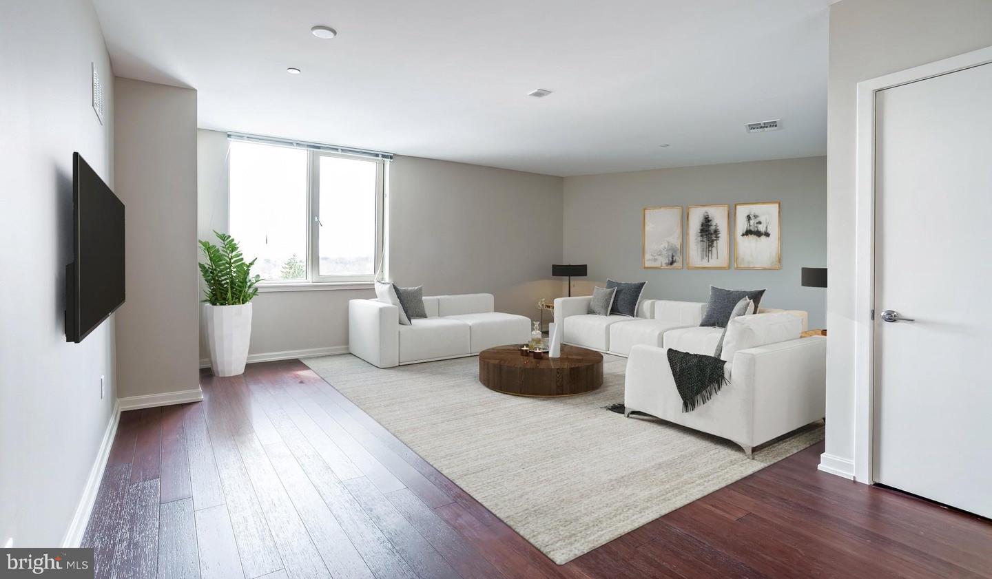 24 CRICKET AVENUE Unit: 1B-616
