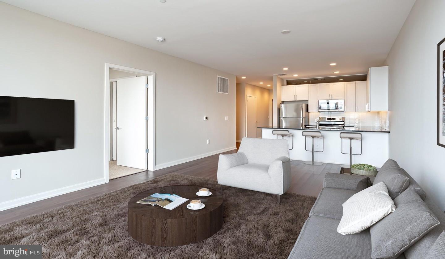 24 CRICKET AVENUE Unit: 1B-612