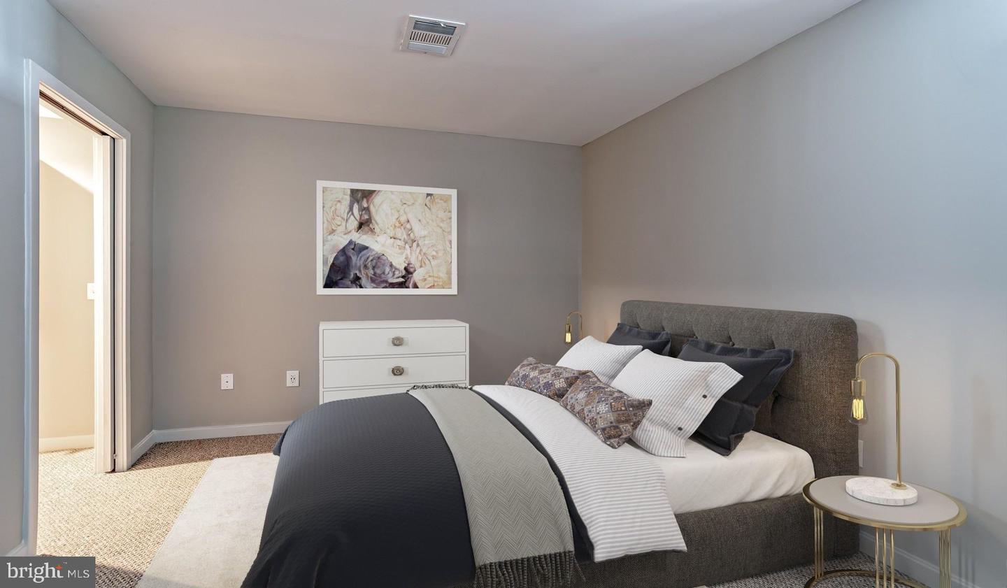 24 CRICKET AVENUE Unit: 1B-612