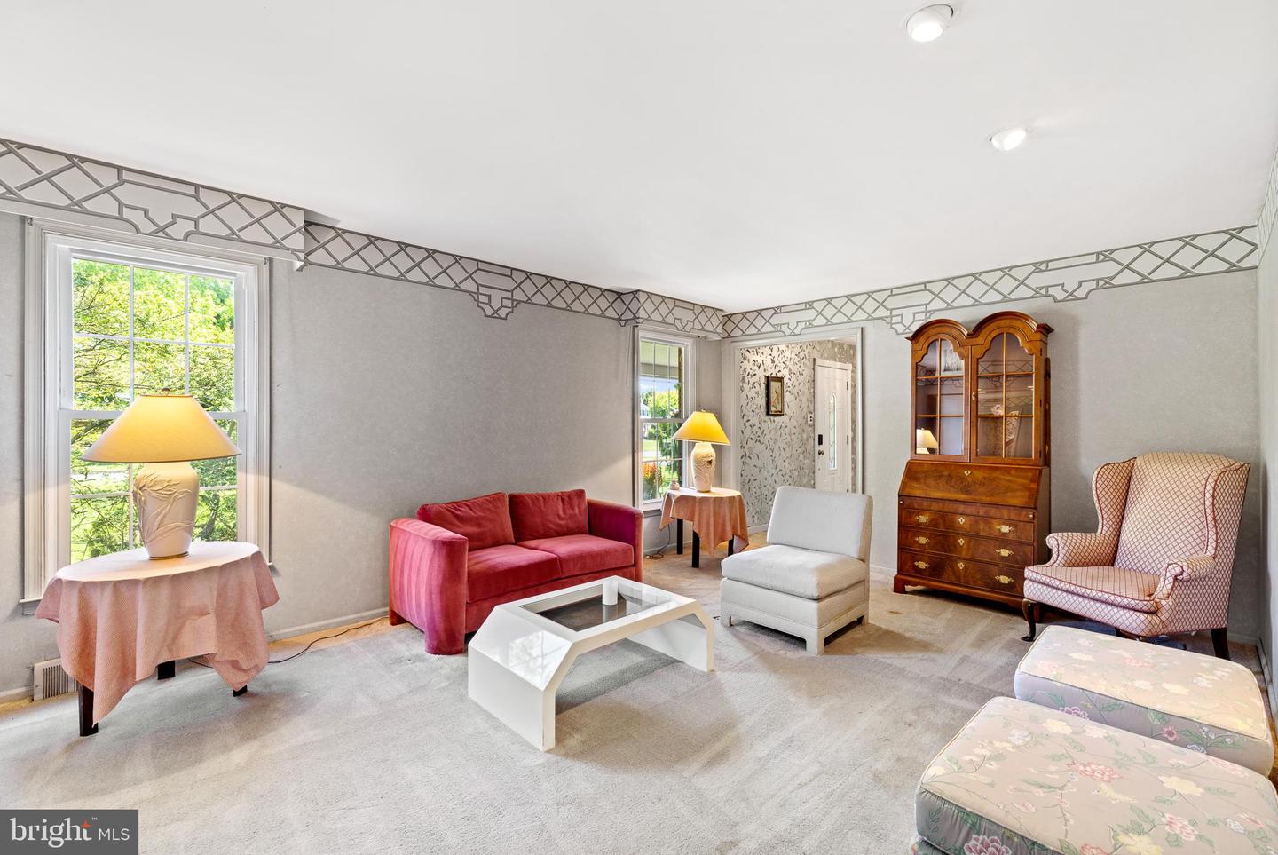 731 Wright Dr