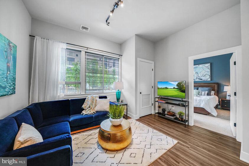 117 S BROAD STREET Unit: 2B-319