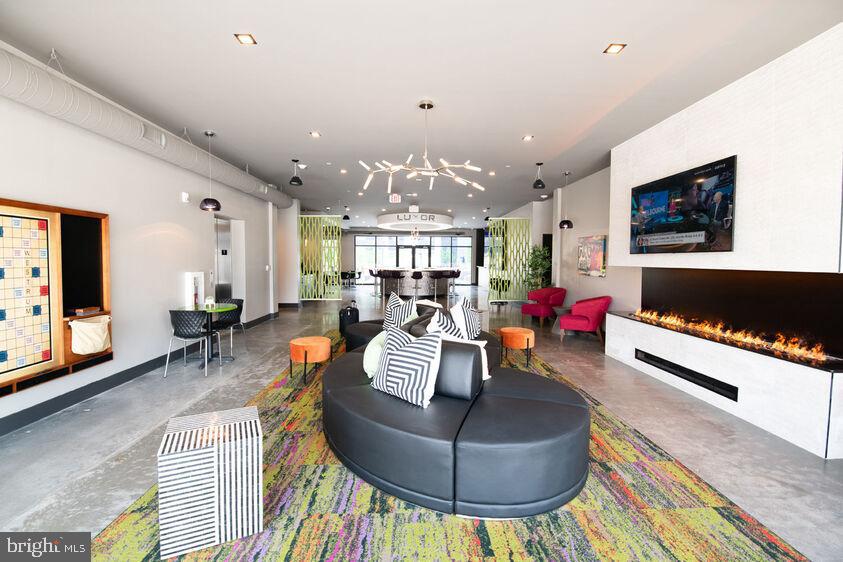 117 S Broad STREET Unit: 2B-401