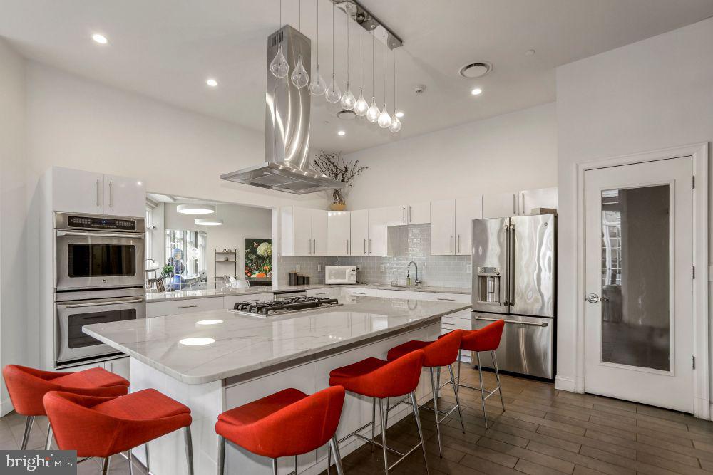 18 E Lancaster Ave #1b-218