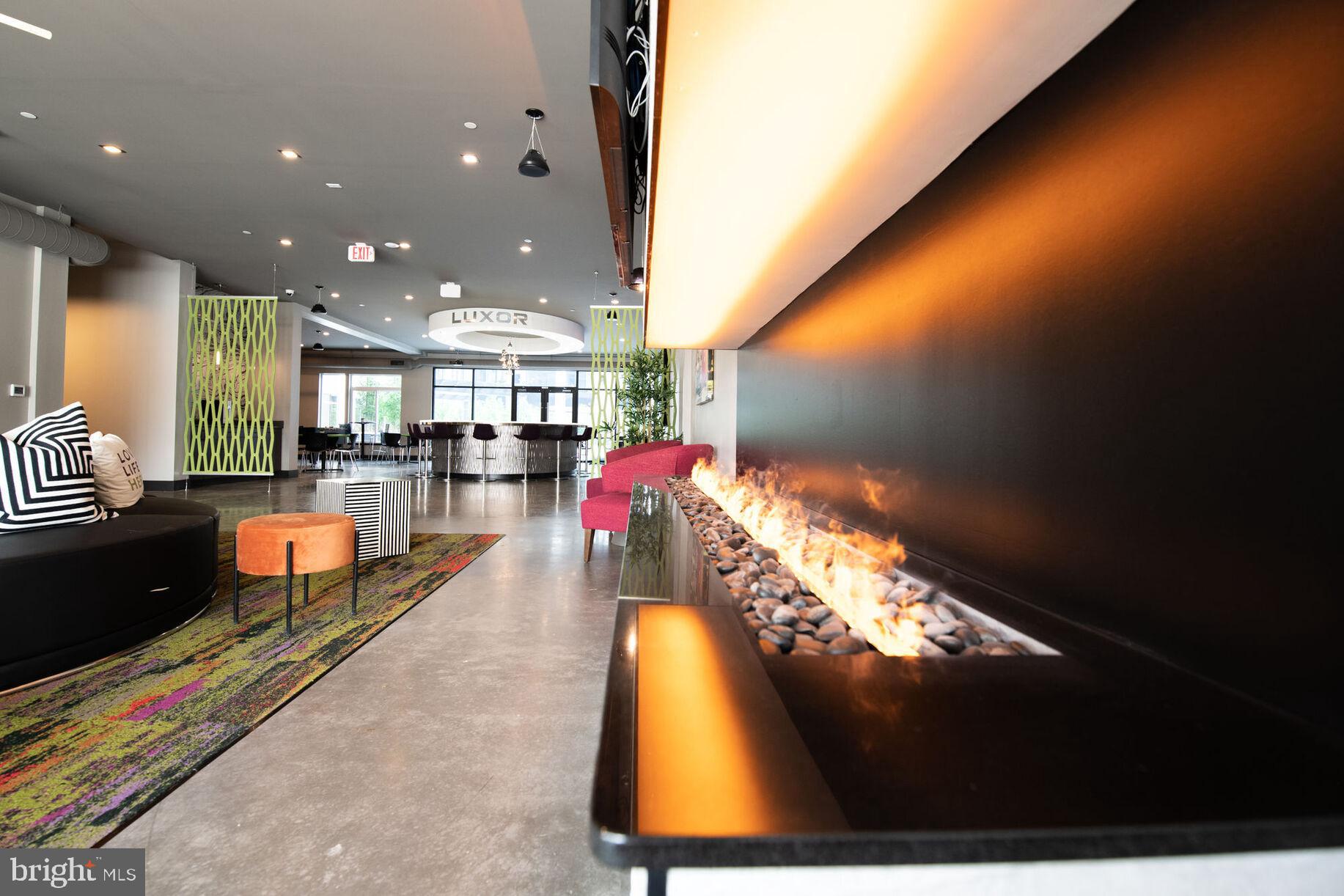 9 PRESIDENTIAL BLVD #1B-422