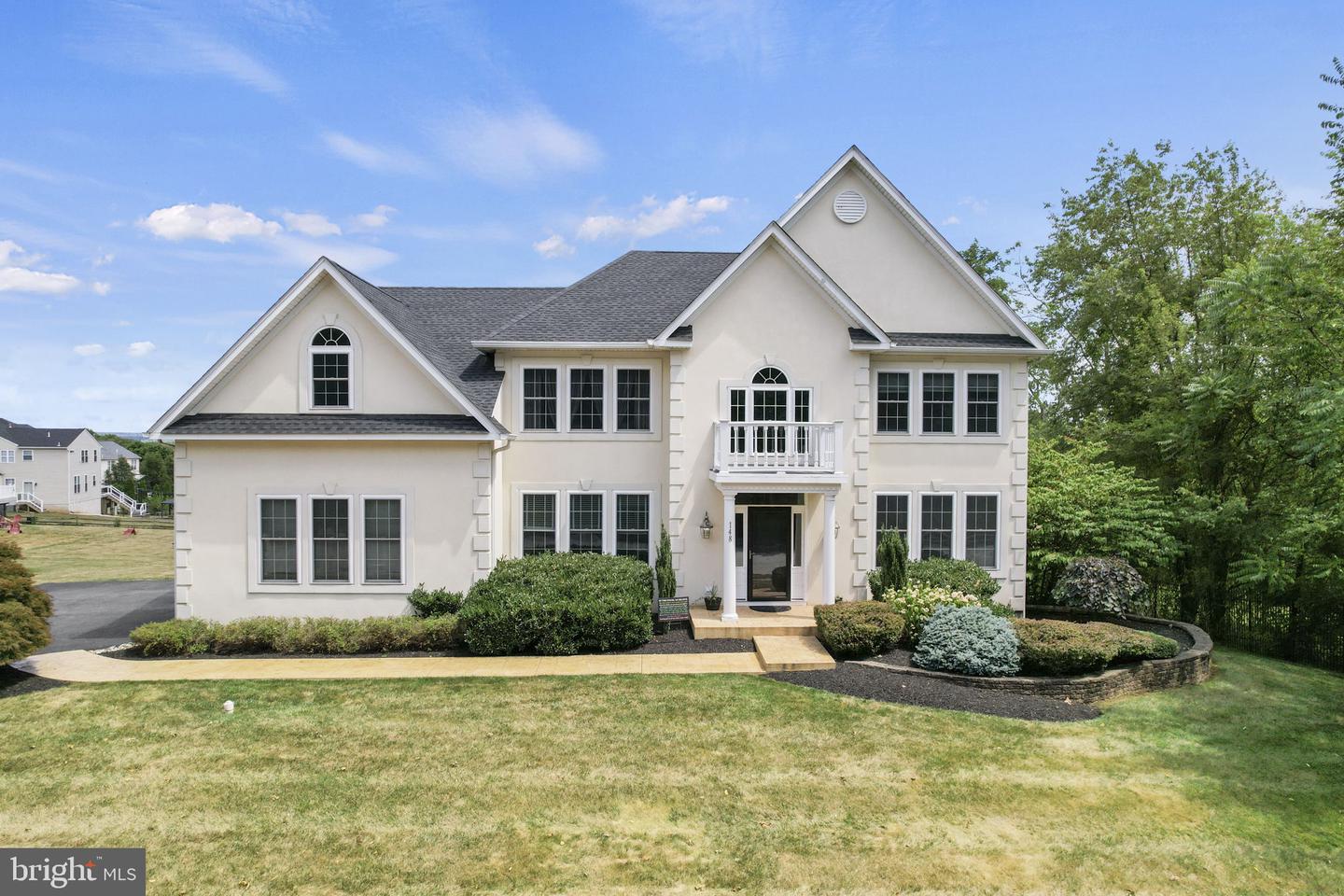 148 Persimmon Dr