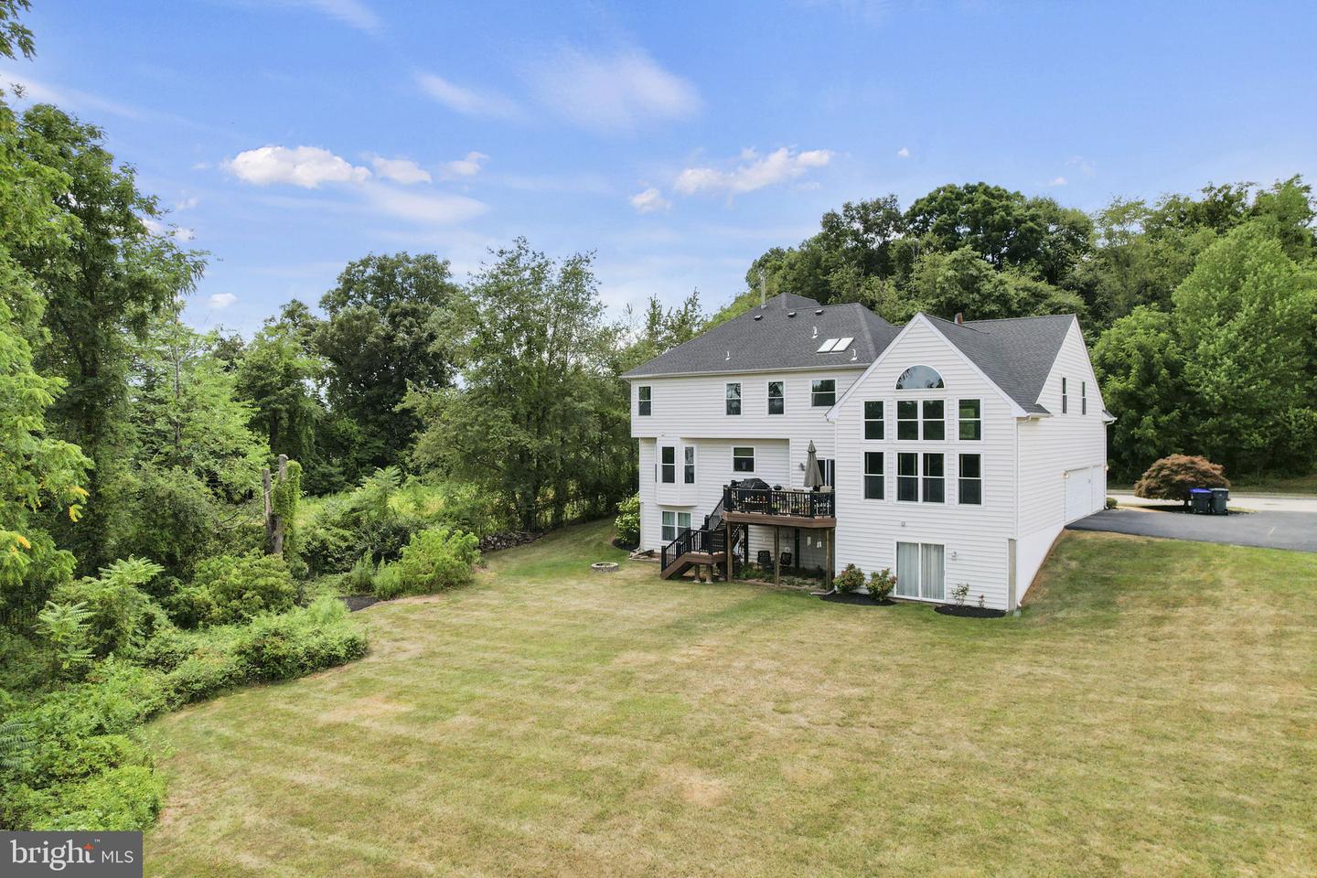 148 Persimmon Dr