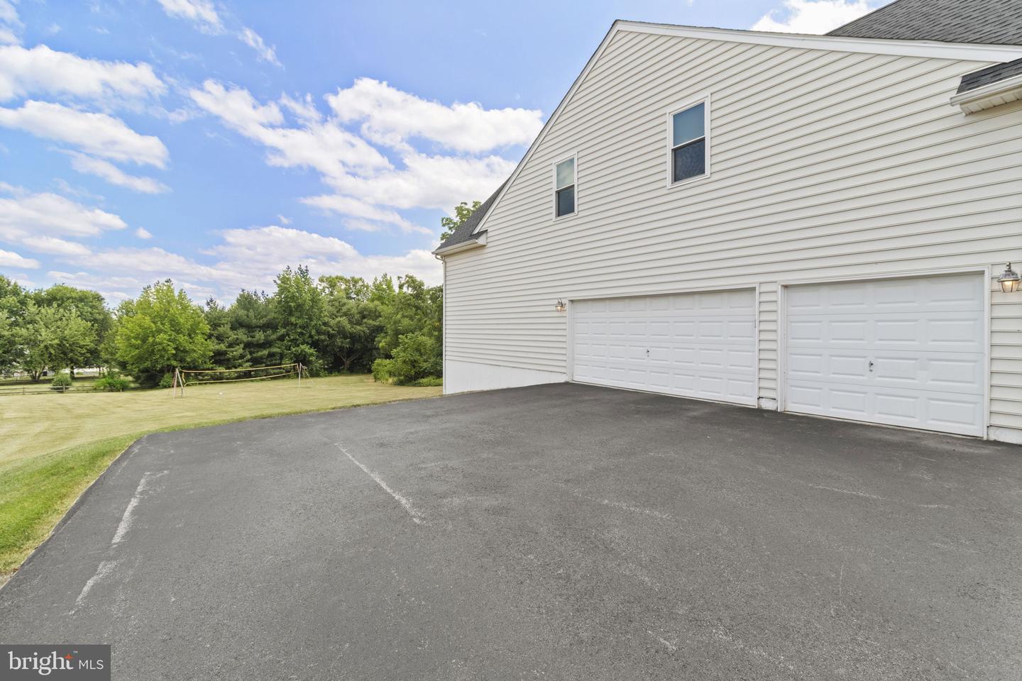 148 Persimmon Dr