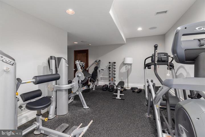 1300 Valley Rd