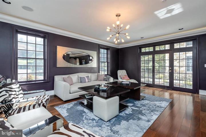 1300 Valley Rd