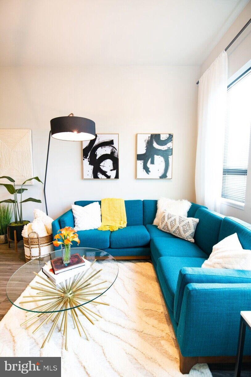 9 PRESIDENTIAL BLVD #1B-318