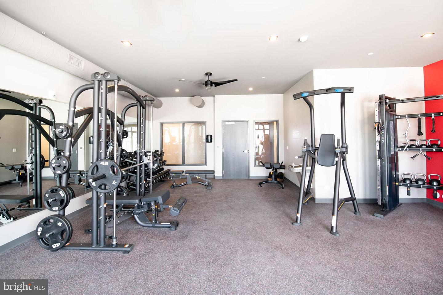 9 PRESIDENTIAL BLVD #1B-228
