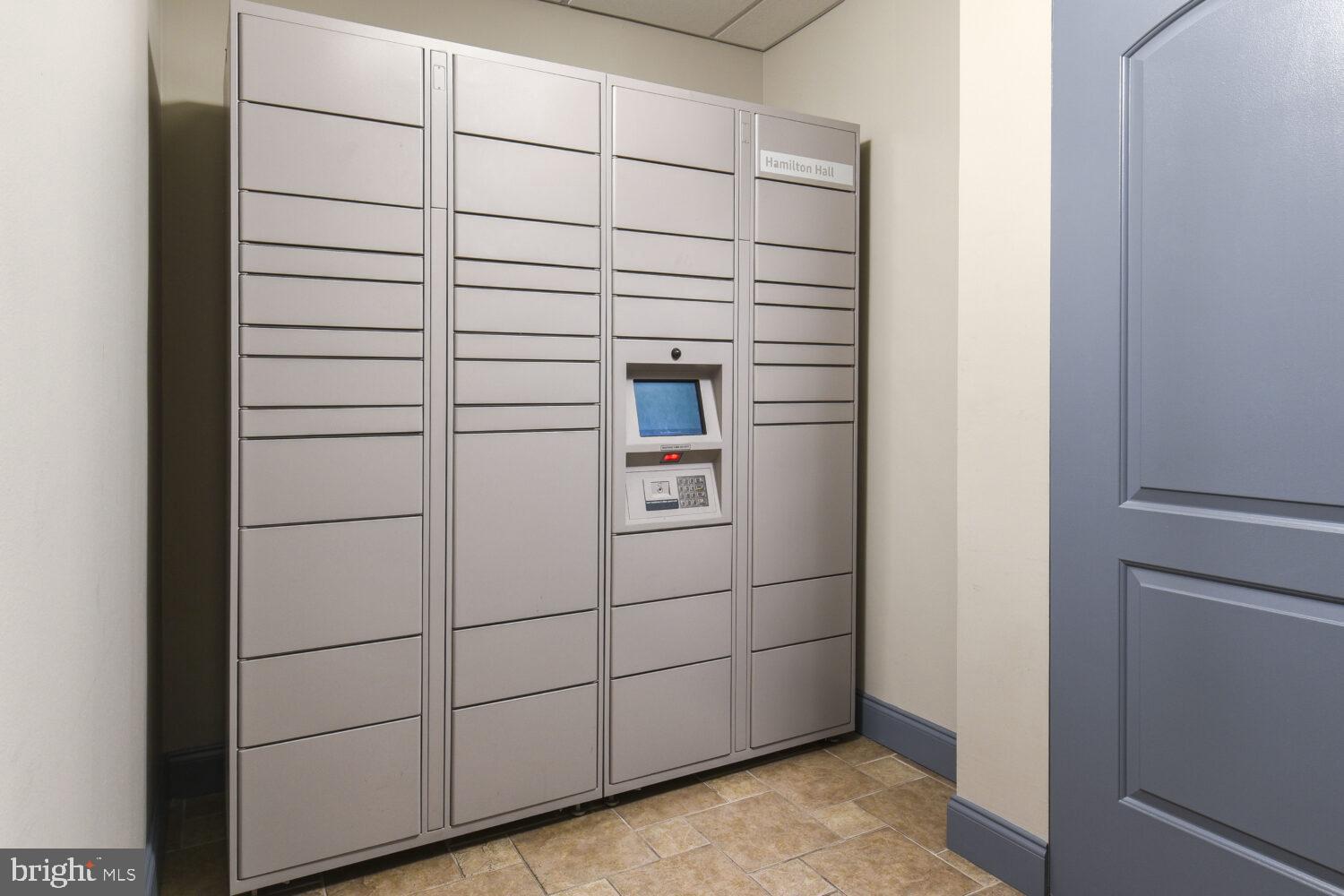 449 HAMILTON ST #303