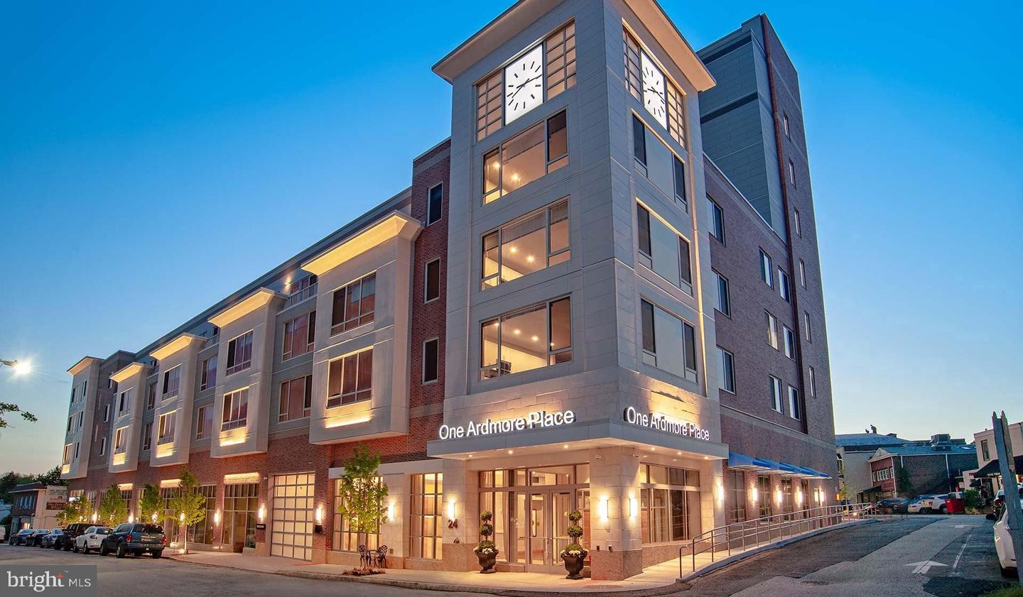 24 CRICKET AVENUE #1B-711