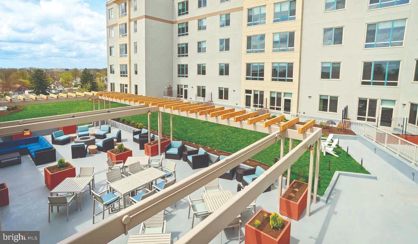 24 CRICKET AVENUE #1B-711