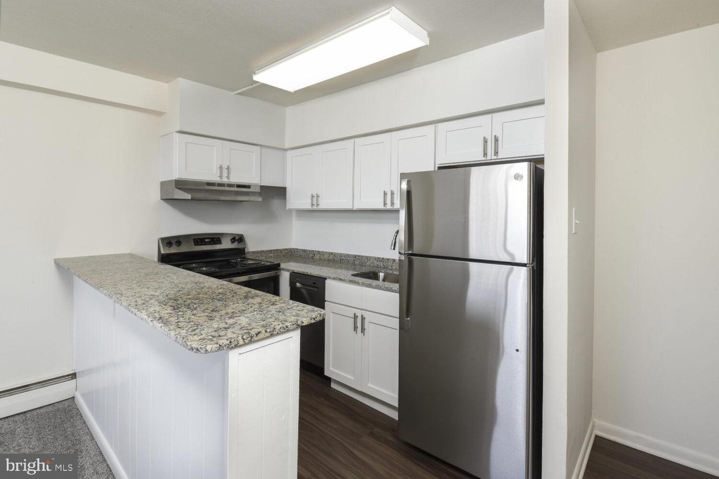 449 HAMILTON ST #203