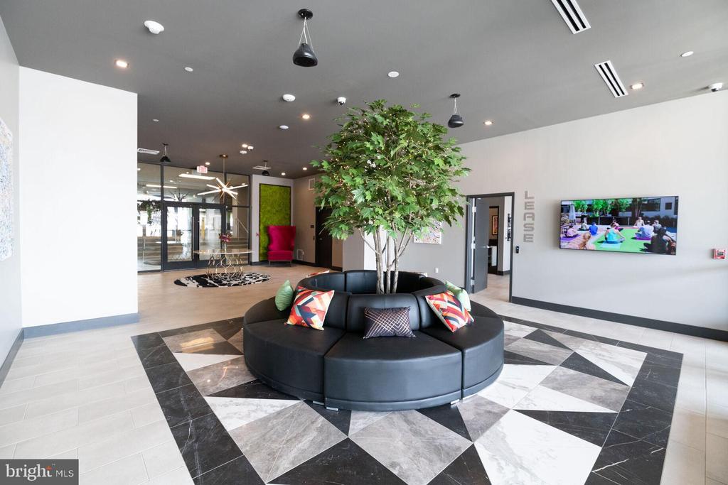 9 PRESIDENTIAL BLVD #1B-340