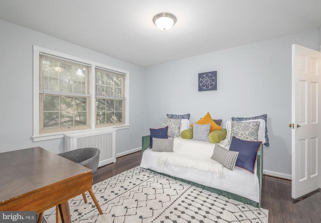 150 E WYNNEWOOD ROAD Unit: 03F