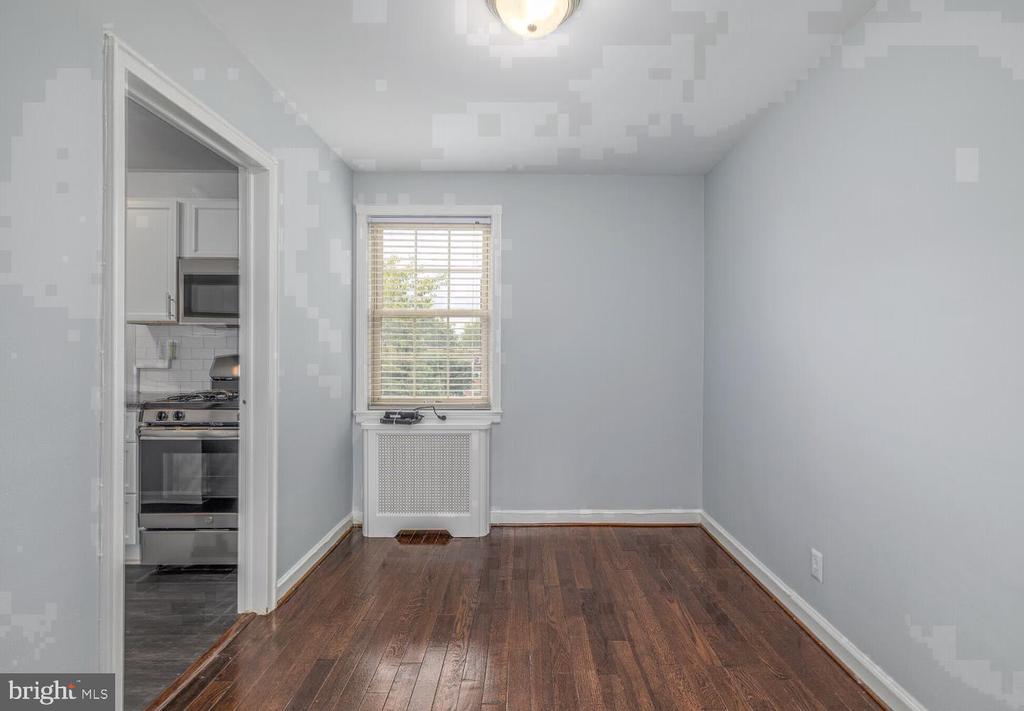 150 E WYNNEWOOD ROAD Unit: 17-C