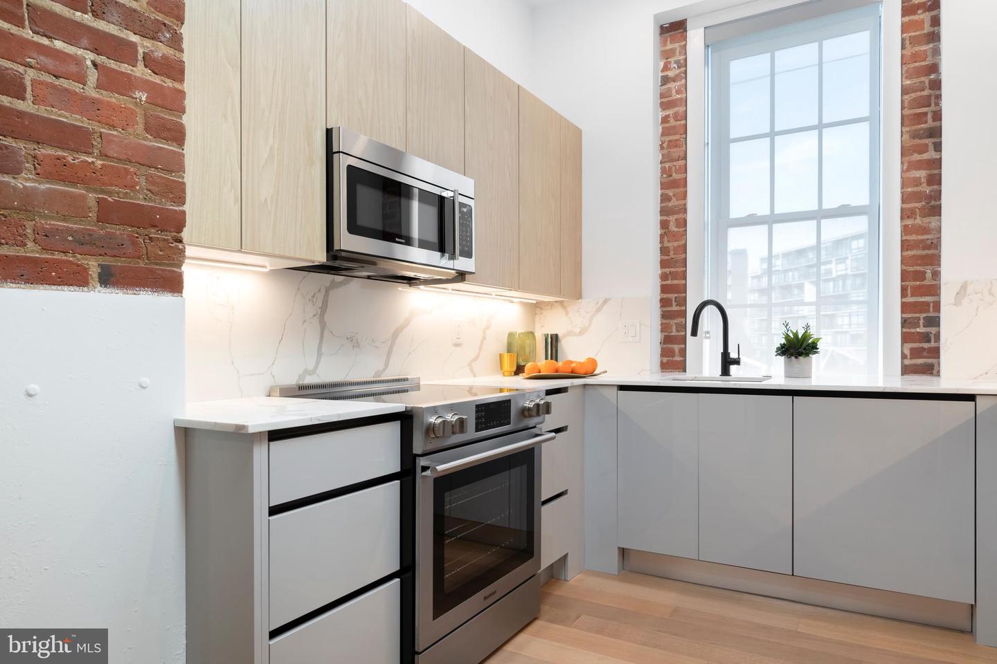 1001 N 2ND STREET Unit: 2B/2BA