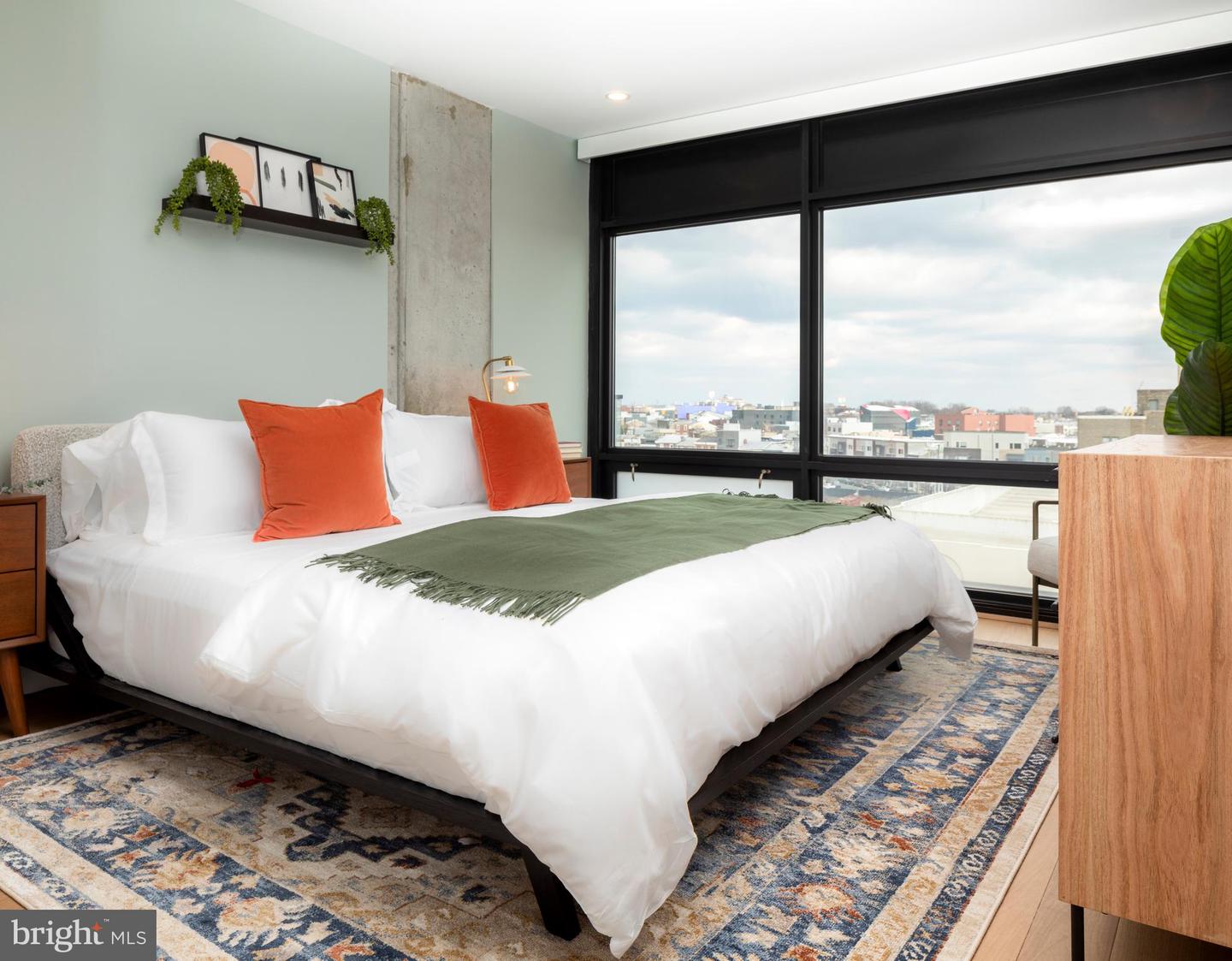 1001 N 2ND STREET Unit: 2B/2BA