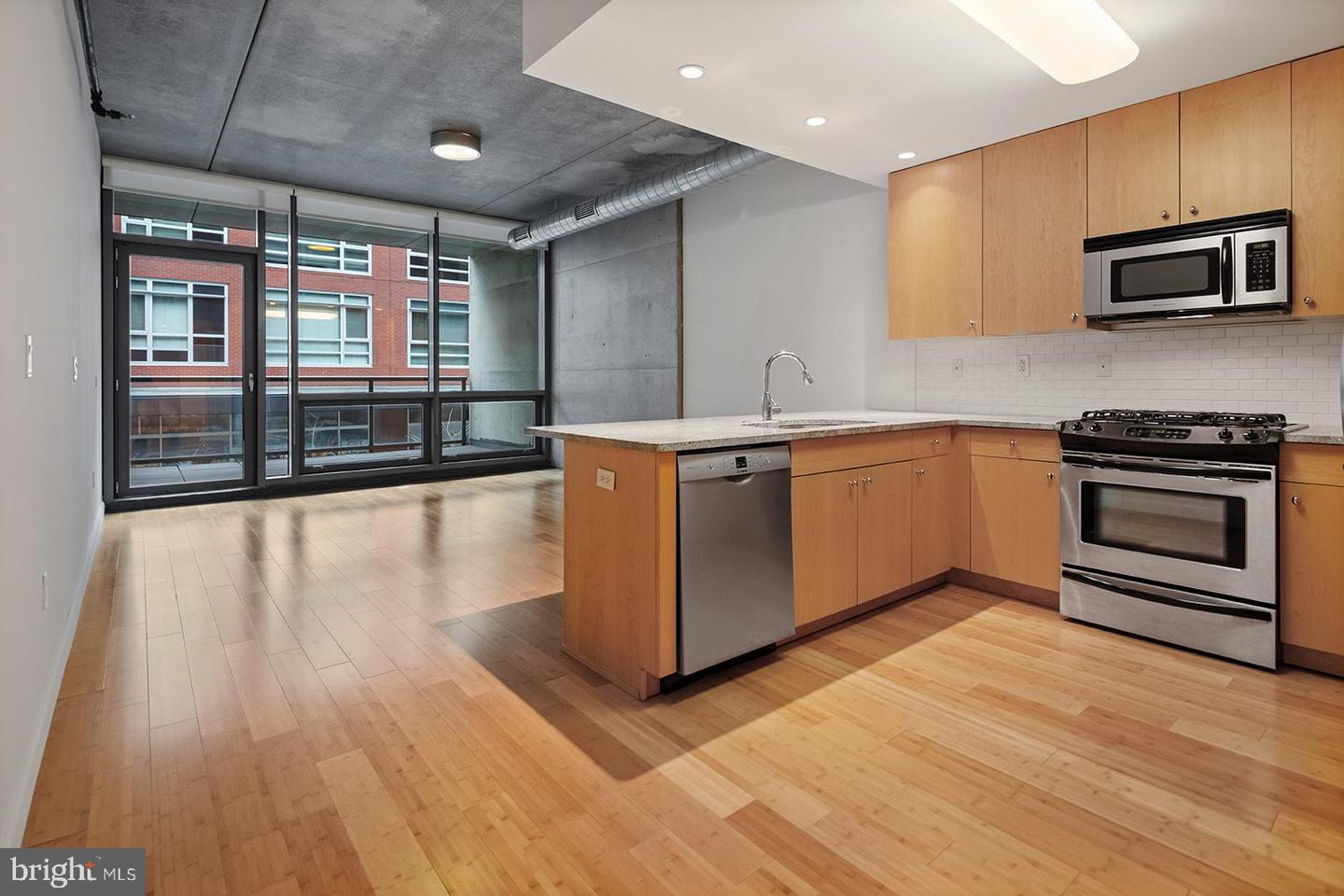 1352 SOUTH STREET Unit: 200B