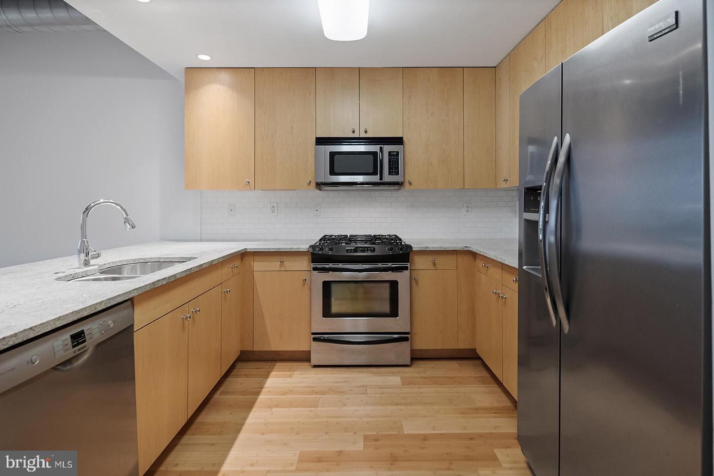 1352 SOUTH STREET Unit: 200B